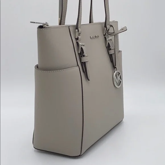 MICHAEL KORS CHARLOTTE LARGE TZ TOTE PEARL GREY